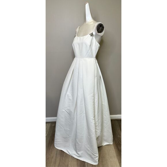 NWT Sachin & Babi Gwen crystal-embellished flared gown Size 12 $895 - Picture 6 of 11